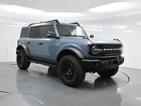 Used 2023 Ford Bronco Wildtrak AWD/4WD image 31