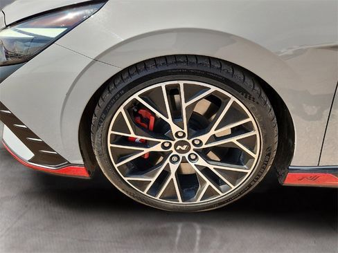 Used 2023 Hyundai Elantra N image 9