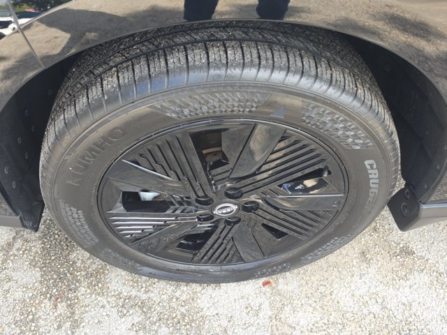 Used 2025 Nissan Murano SV FWD image 11