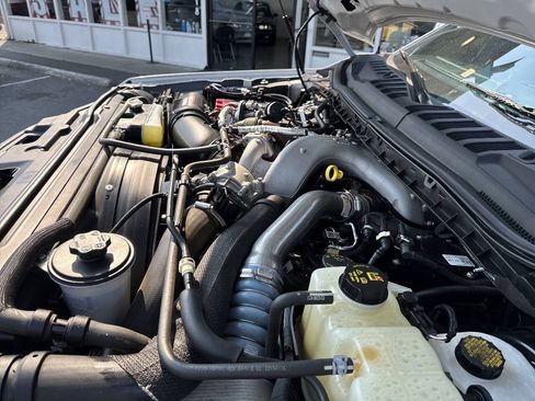 Used 2020 Ford F350 Platinum AWD/4WD image 18