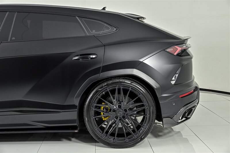 Used 2019 Lamborghini Urus AWD/4WD image 12