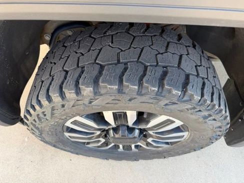 Used 2024 GMC Sierra 2500 Denali Ultimate w/ Max Trailering Package AWD/4WD image 11