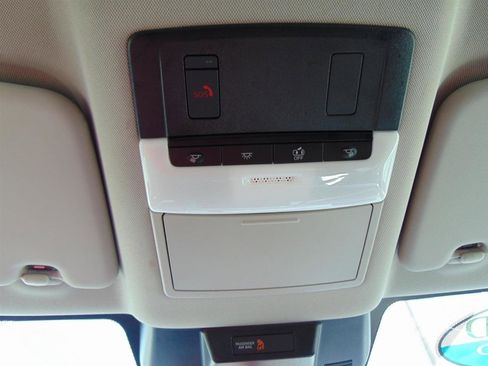 Used 2024 Nissan Rogue SV AWD/4WD image 28