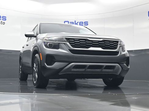 Used 2023 Kia Seltos LX image 37