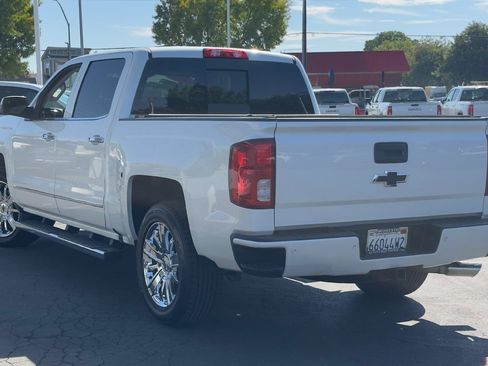 Used 2018 Chevrolet Silverado 1500 High Country RWD image 5