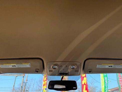 Used 2012 GMC Acadia SLT image 15