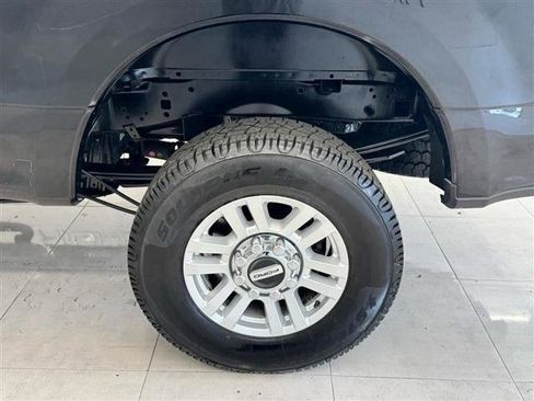 Used 2017 Ford F250 XLT w/ XLT Value Package AWD/4WD image 29