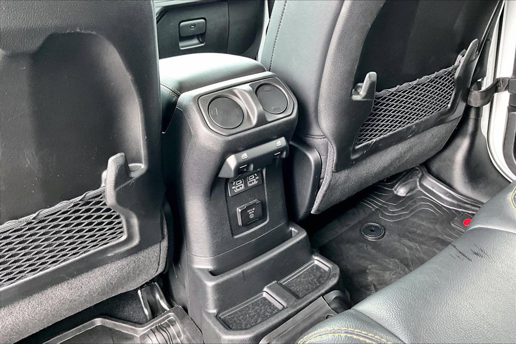 Used 2026 Jeep Wrangler Unlimited Sahara AWD/4WD image 33