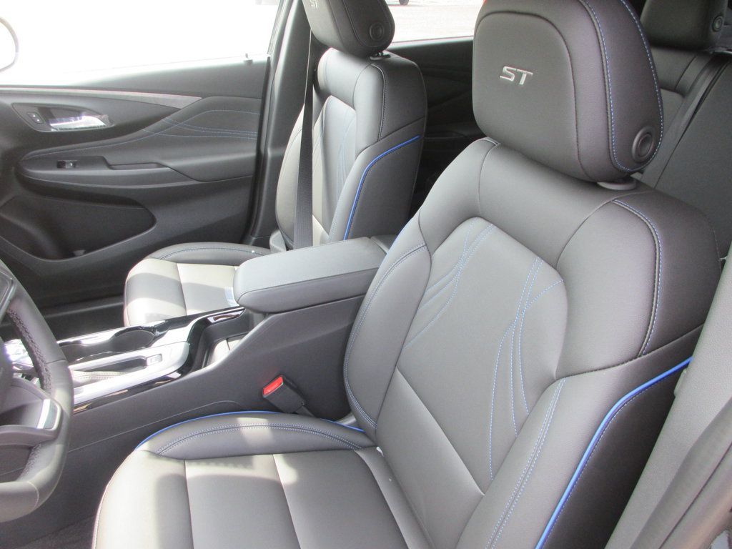 New 2026 Buick Envista Sport Touring w/ Convenience I Package FWD image 12