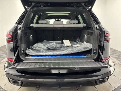 New 2026 BMW X5 xDrive50e w/ M Sport Package AWD/4WD image 21