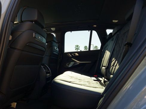 New 2026 BMW X5 M60i image 18