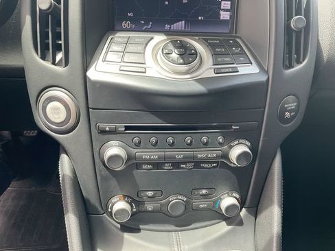 Used 2015 Nissan 370Z Coupe RWD image 16