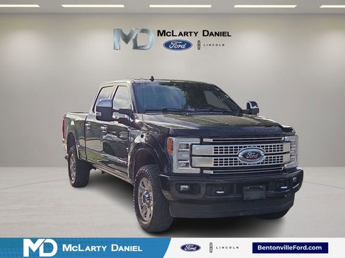 Used 2019 Ford F250 Platinum AWD/4WD image 1