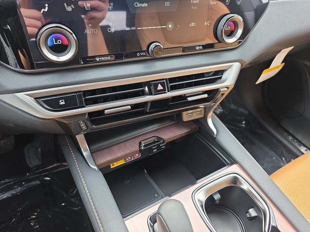New 2026 Lexus RX 450h AWD w/ Convenience Package image 24
