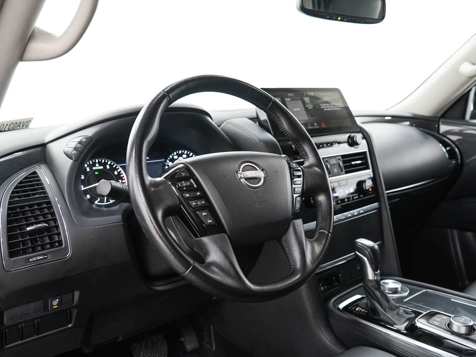 Used 2024 Nissan Armada SV AWD/4WD image 26