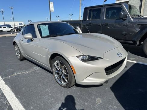 Used 2023 MAZDA MX-5 Miata Grand Touring image 2