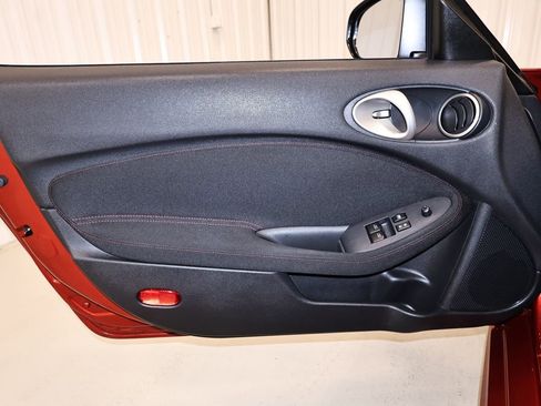 Used 2013 Nissan 370Z NISMO RWD image 10