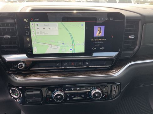 Used 2025 GMC Sierra 2500 SLE w/ SLE Convenience Package image 34