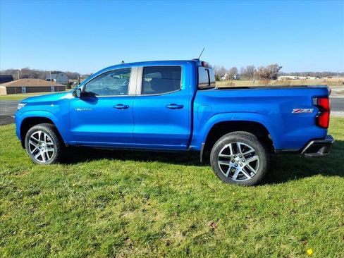 Used 2023 Chevrolet Colorado Z71 w/ Z71 Convenience Package 2 image 8