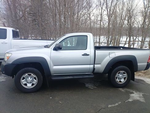 Used 2012 Toyota Tacoma Base 4x4 2dr Regular Cab 6.1 f image 1