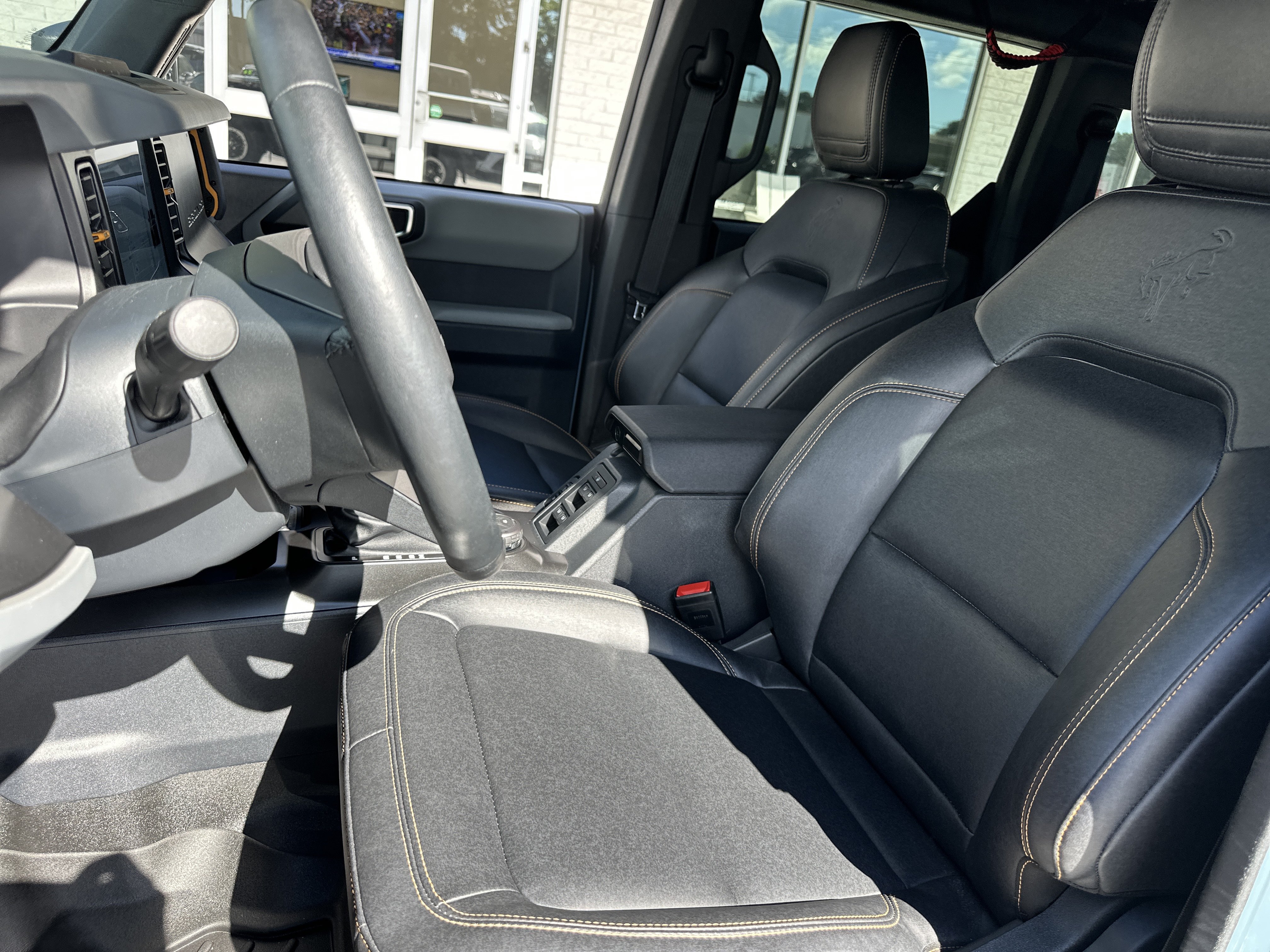 Used 2023 Ford Bronco Badlands AWD/4WD image 11
