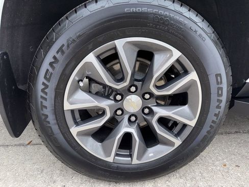 Used 2021 Chevrolet Tahoe LT w/ LT Signature Package image 47