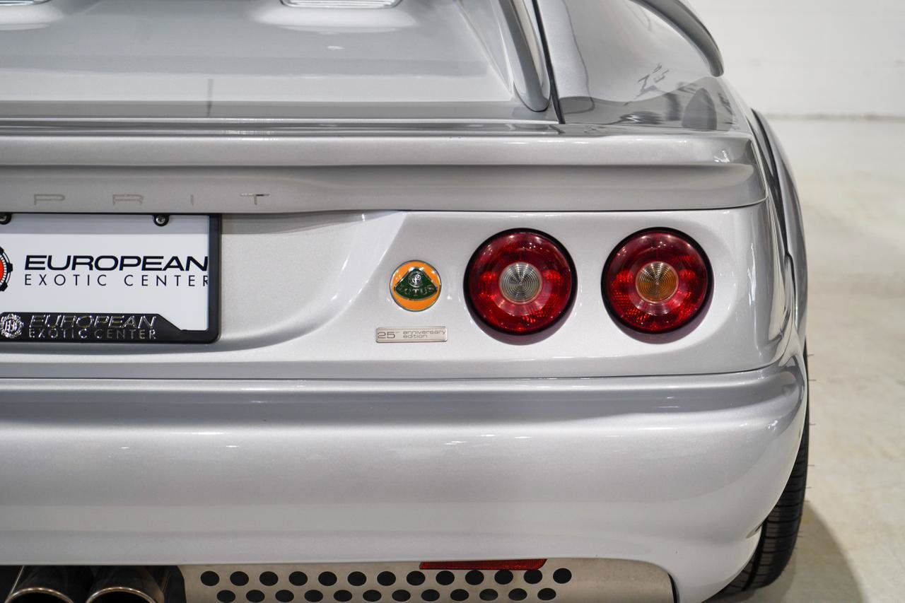 Used 2002 Lotus Esprit RWD image 34