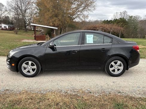 Used 2016 Chevrolet Cruze LT image 5
