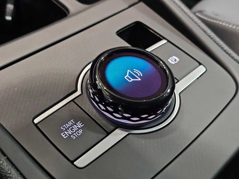 New 2026 Volkswagen Tiguan SE image 33