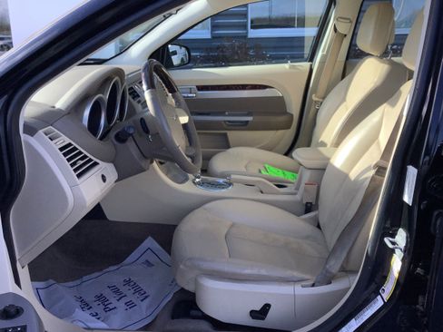 Used 2010 Chrysler Sebring Limited image 5