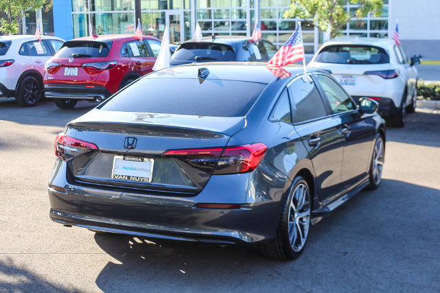 Used 2023 Honda Civic Touring image 5