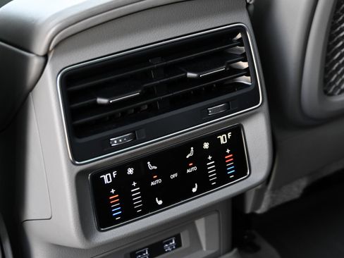 Used 2020 Audi Q7 3.0T Prestige w/ Prestige Package image 26