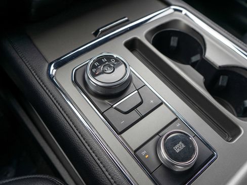 Used 2020 Ford Expedition XLT w/ Equipment Group 202A image 21