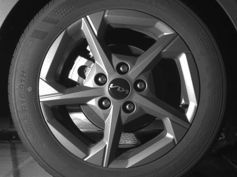 Used 2025 Kia K4 LXS image 15