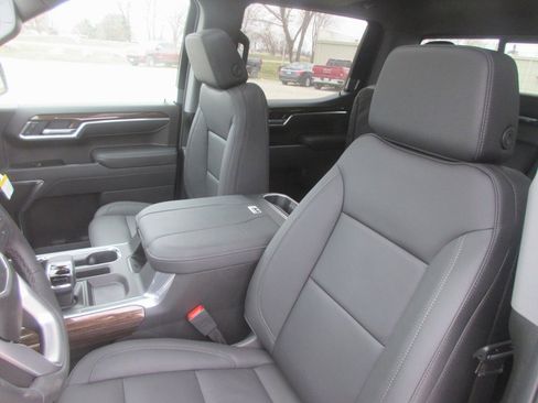 New 2026 GMC Sierra 1500 Elevation w/ Elevation Premium Package image 14