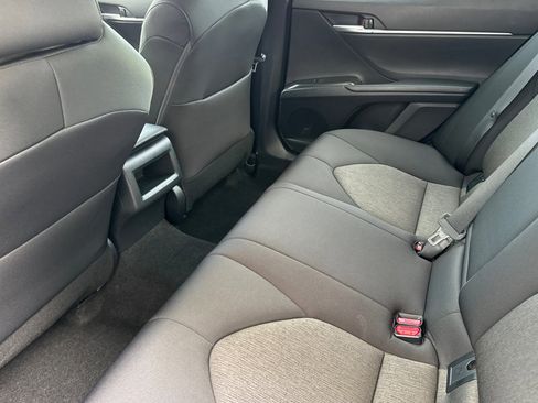 Used 2024 Toyota Camry LE image 9