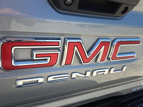 Used 2023 GMC Canyon Denali AWD/4WD image 34