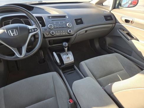 Used 2010 Honda Civic LX image 24