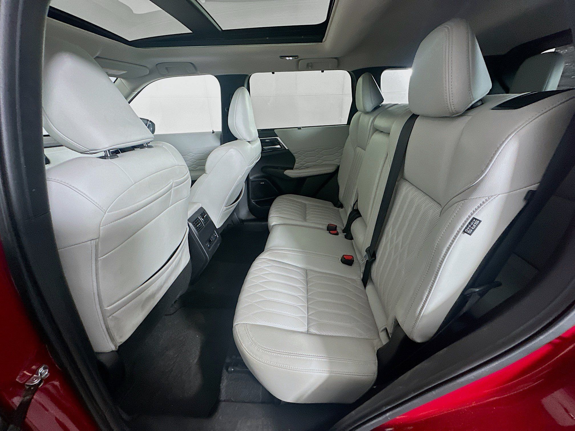 Used 2025 Mitsubishi Outlander SEL AWD/4WD image 29