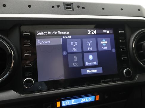 Used 2021 Toyota Tacoma TRD Sport w/ TRD Premium Sport Package AWD/4WD image 40