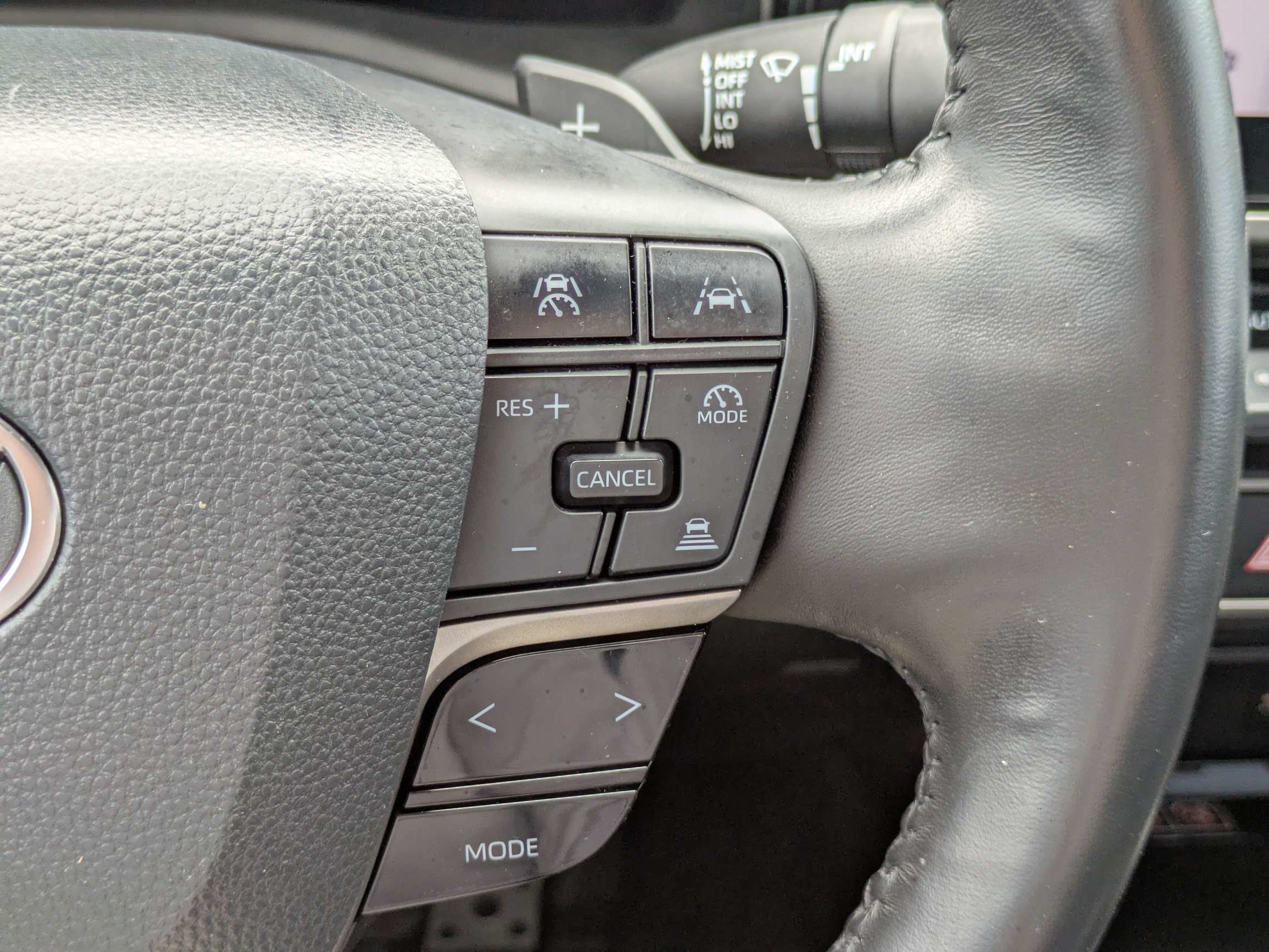 Used 2025 Toyota Camry XSE FWD image 24