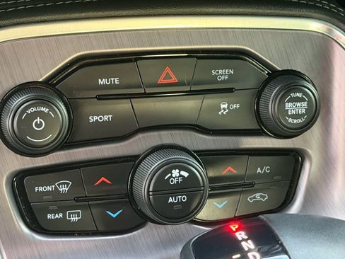 Used 2017 Dodge Challenger SXT w/ Blacktop Package image 25