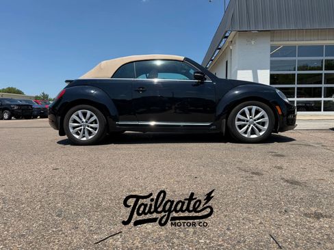 Used 2015 Volkswagen Beetle TDI FWD image 1