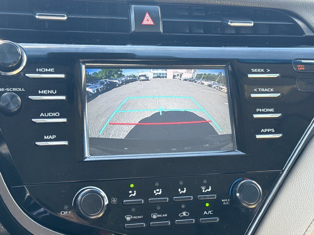 Used 2019 Toyota Camry LE FWD image 23