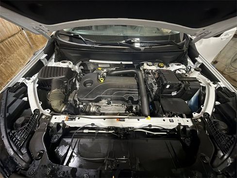 Used 2023 GMC Terrain AT4 w/ Tech Package image 27