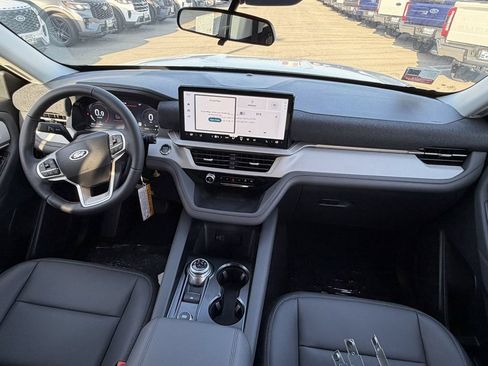 New 2026 Ford Explorer Active w/ Active Comfort Package RWD image 13