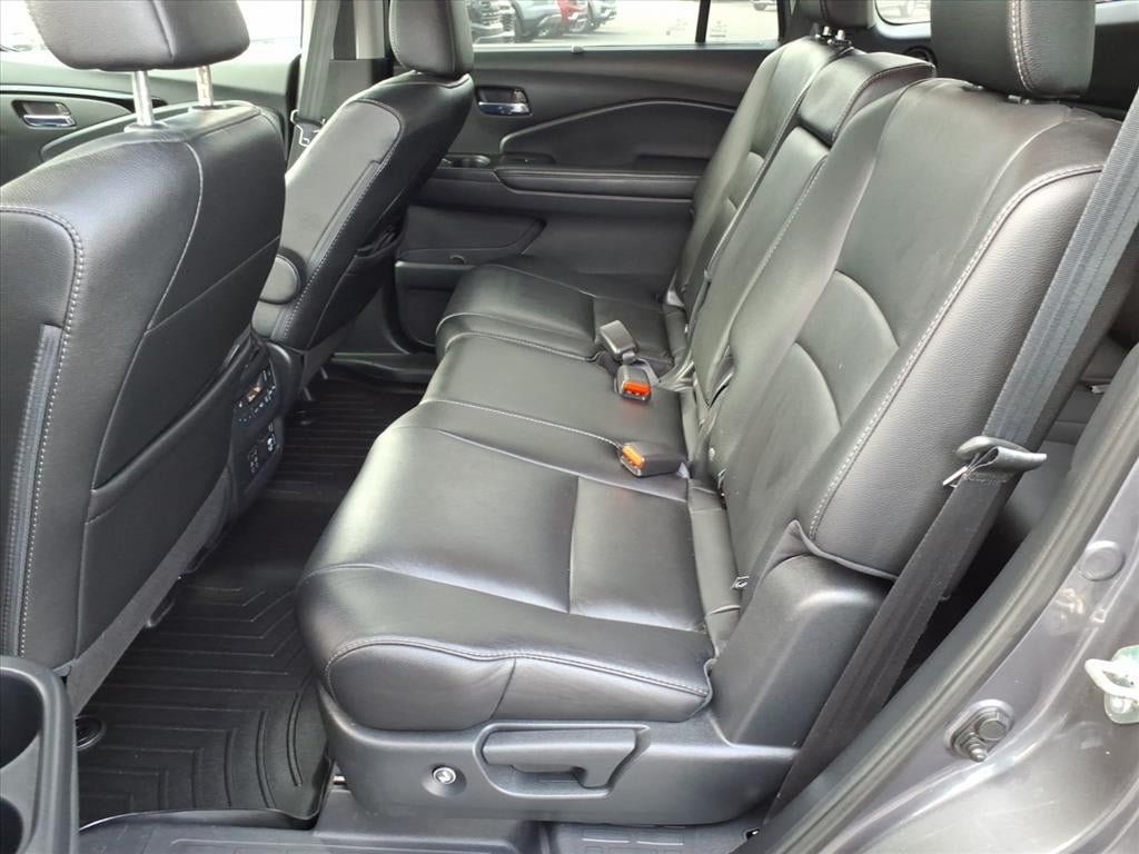 Used 2019 Honda Pilot Touring image 14