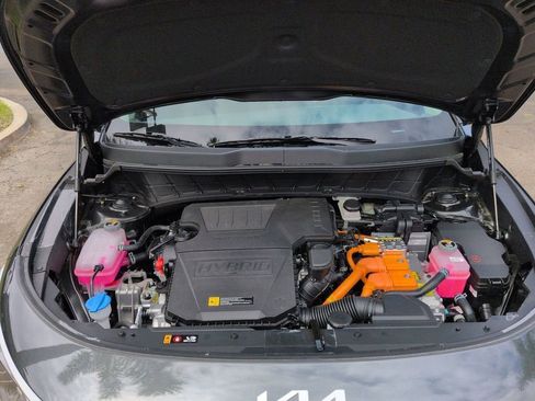 New 2026 Kia Niro EX FWD image 31