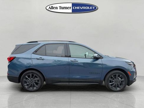 Used 2024 Chevrolet Equinox RS FWD image 3