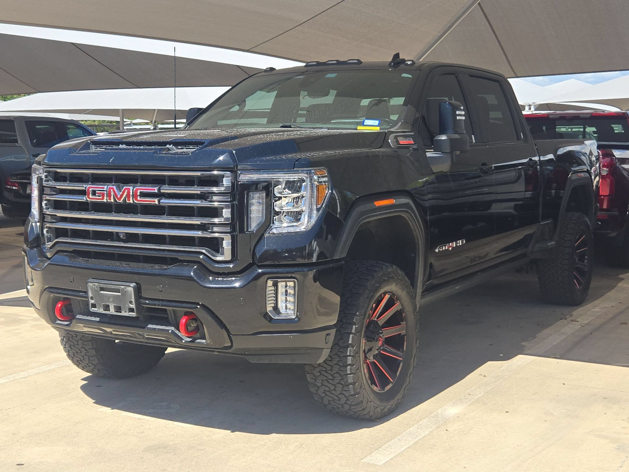 Used 2021 GMC Sierra 2500 AT4 w/ AT4 Premium Plus Package AWD/4WD image 3
